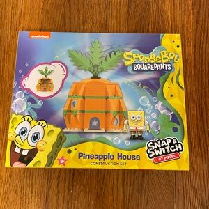 SpongeBob SquarePants Pineapple House Snap & Switch Construction Set